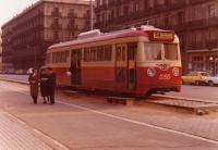 Tranvía de la línea haciendo servicio de taquilla para la expo de Trenes y Estaciones del 1981