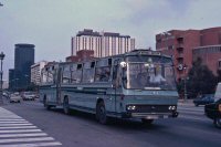 Autobús Pegaso articulado de Auto Canals en la Av. Diagonal, jul.1986. Foto Pere París