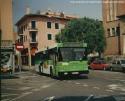 Autobús Pegaso de la línea 2 en la Pl. Ayuntamiento de L´Hospitalet, julio 1999. Foto de David Llorca