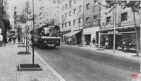 Línea 5 en la Av. Miraflores, años 80. Colección f-celh.
