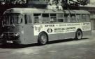 Pegaso 6020 enfrente de las antiguas cocheras de Flobus en la Av. Masnou. Foto autor desconocido