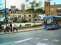 Autobús de la línea L2 en la Pl. Villa, abril 2003